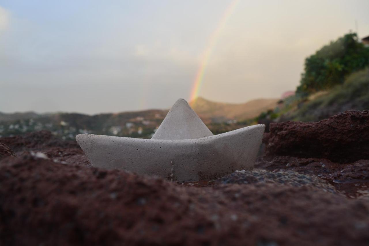 Thalassa Perdika  Luaran gambar